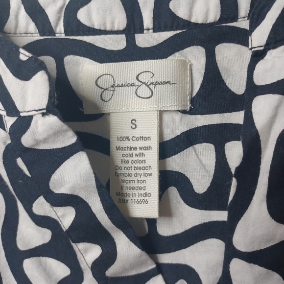 Black and White Patterned Dress - Picture 8 of 14